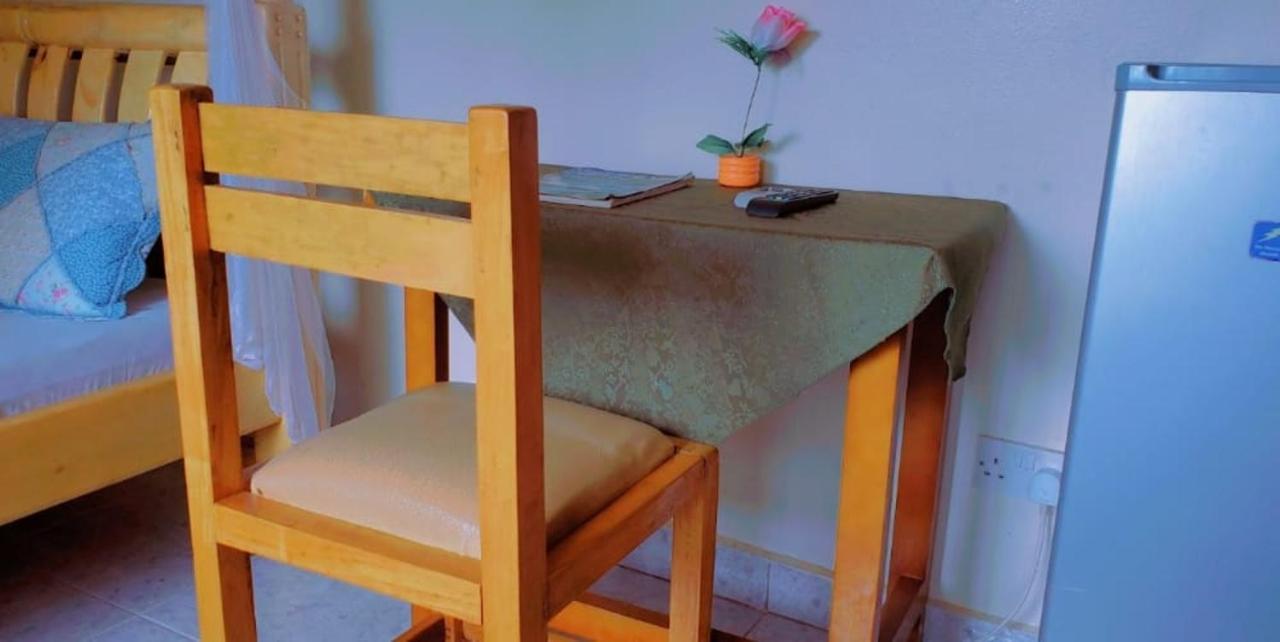 La Feve Beach Bed And Breakfast Hotel Entebbe Eksteriør bilde